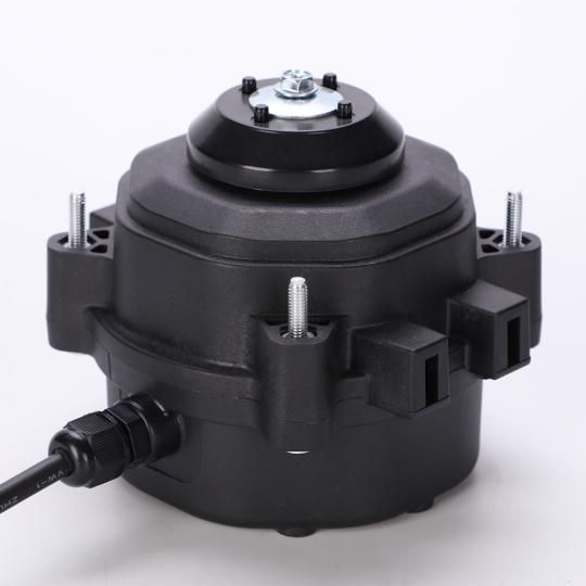 Kaj je motor z zasenčenim polom?